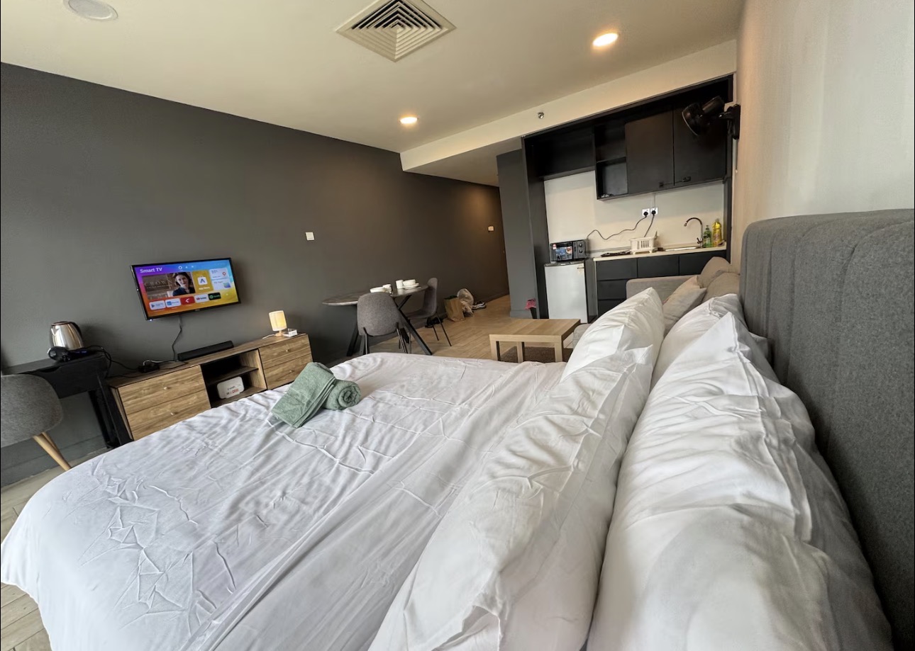 A Fully Furnished Studio Roon For Rent Available