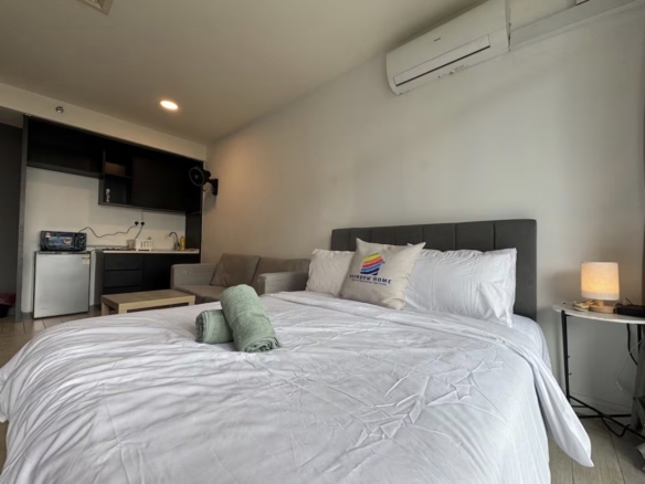 A Fully Furnished Studio Roon For Rent Available
