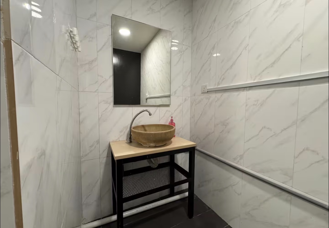 A Fully Furnished Studio Roon For Rent Available